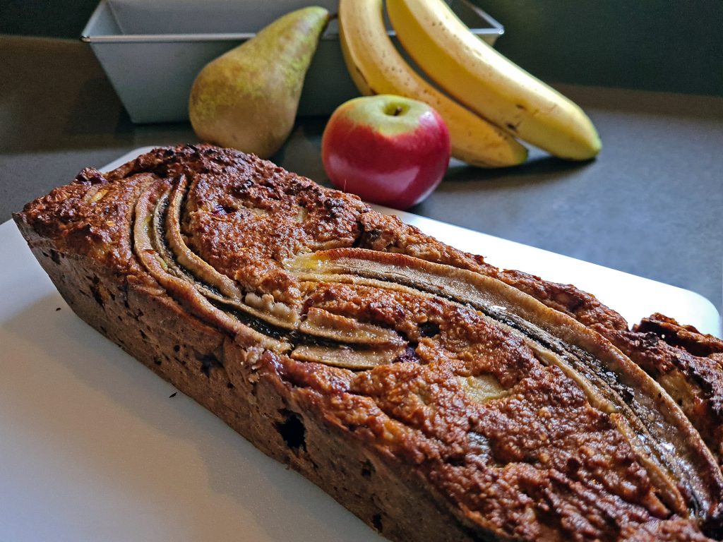 recept bananencake met fruit